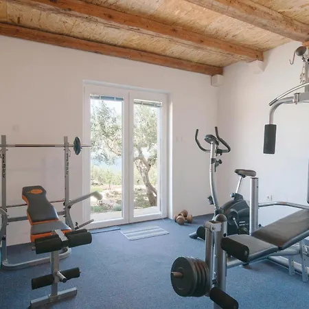 Semesterbostad Lovely Home In Postira With Heated Swimming Pool