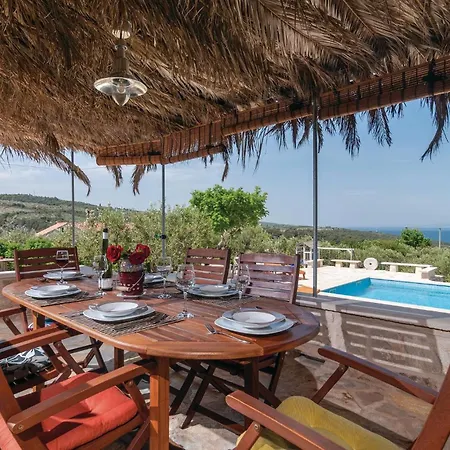 Lovely Home In Postira With Heated Swimming Pool Semesterbostad